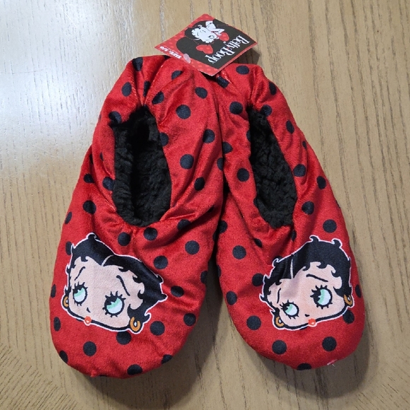 Betty Boop Shoes - Betty Boop Kids Red and Black Polka Dot Slippers